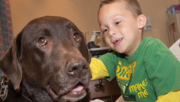 Sue and Eugene Bosart give to Animal Assisted Therapy at Beaumont