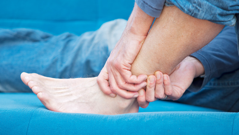 flat foot ankle pain